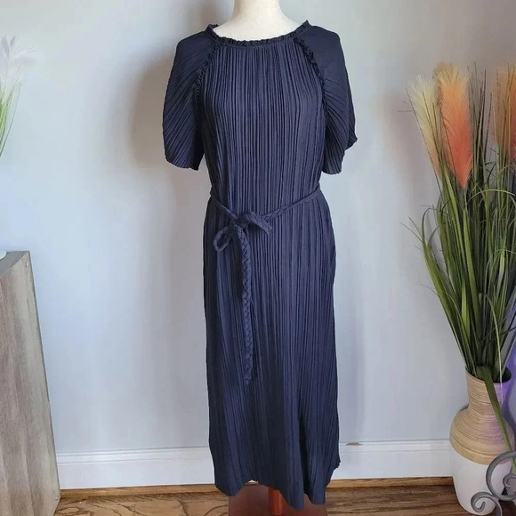 Ann Taylor New Navy Plisse Pleat Belted Flutter Sleeve Midi Dress Size Medium - Picture 10 of 10